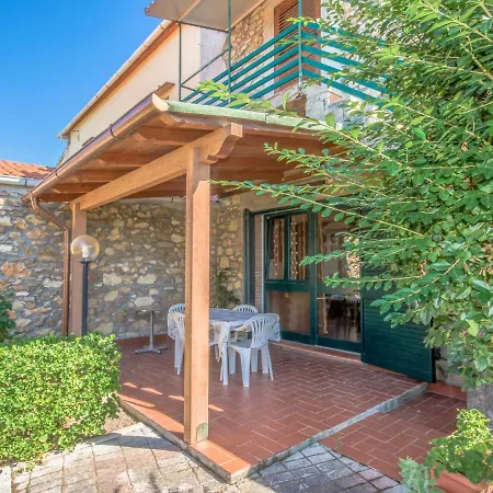 Coast-1 By Interhome בית נופש